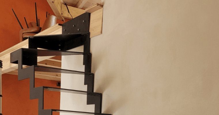 escaliers en métal construits sur la côte basque par cmétal